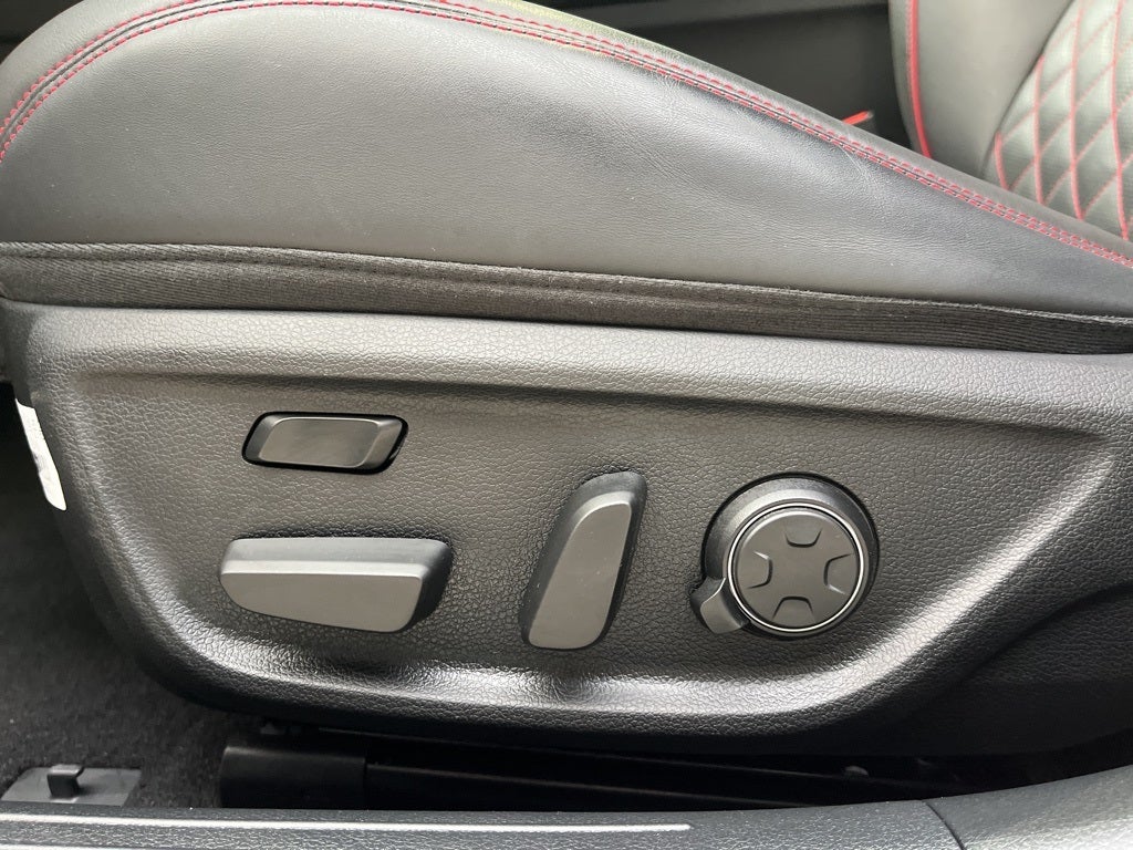 2025 Genesis G70 3.3T Sport Advanced