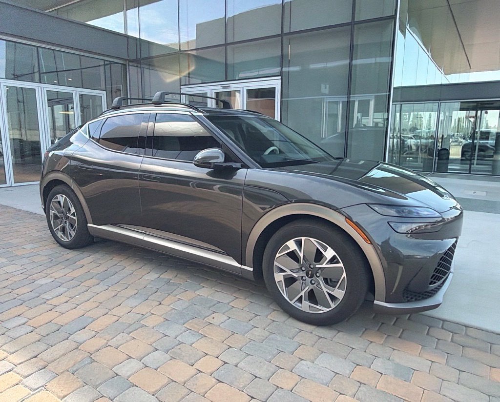 2025 Genesis GV60 Standard