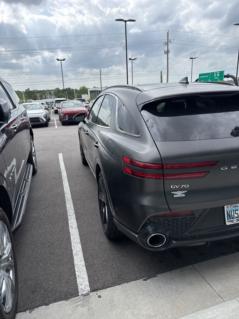 2023 Genesis GV70 2.5T