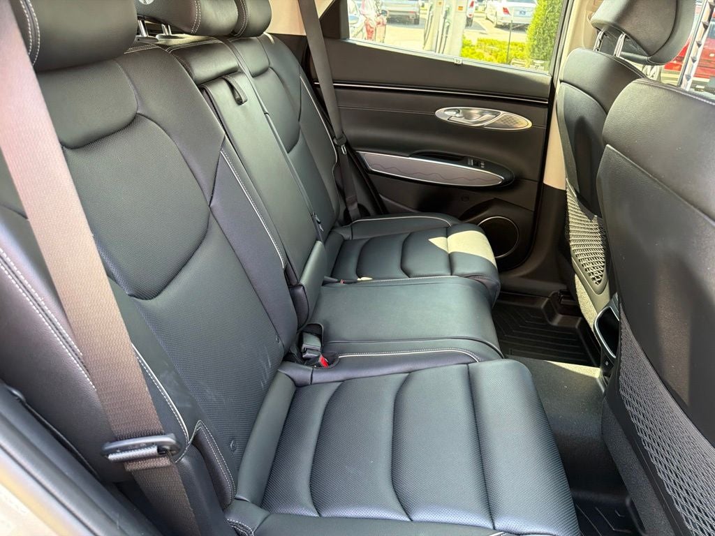 2023 Genesis GV70 2.5T