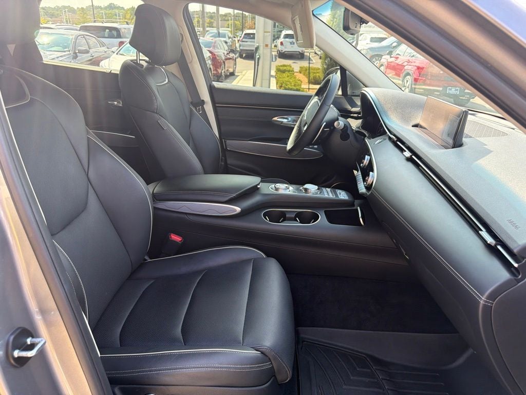 2023 Genesis GV70 2.5T