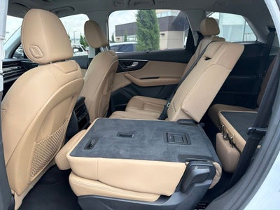 2021 Audi Q7 55 Prestige quattro