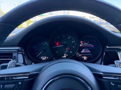 2024 Porsche Macan T