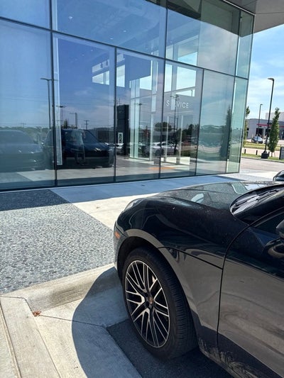 2024 Porsche Macan Base