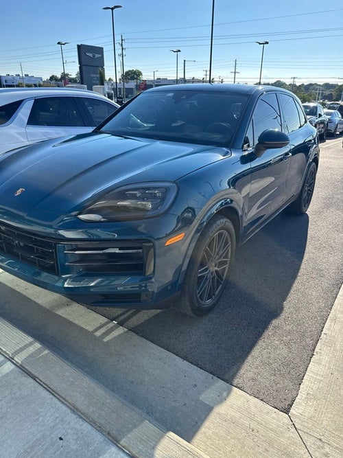2024 Porsche Cayenne Base