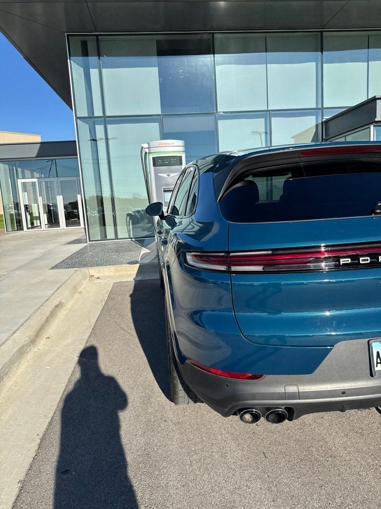 2024 Porsche Cayenne Base