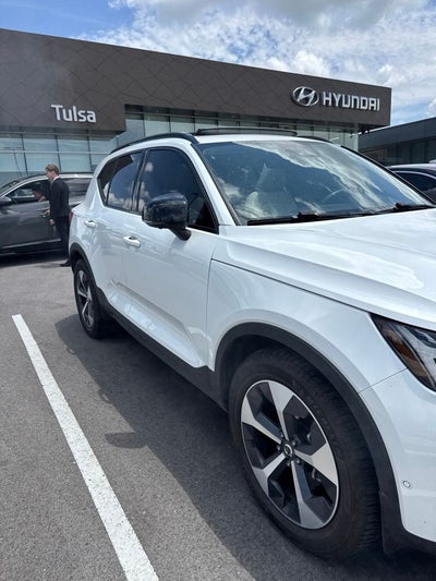 2023 Volvo XC40 Ultimate