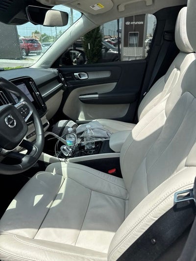 2023 Volvo XC40 Ultimate