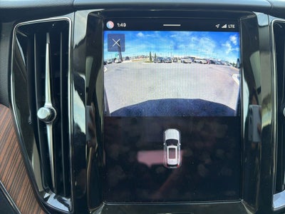 2024 Volvo XC60 B5 Plus Dark Theme