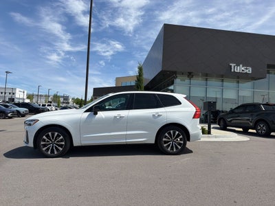 2024 Volvo XC60 B5 Plus Dark Theme