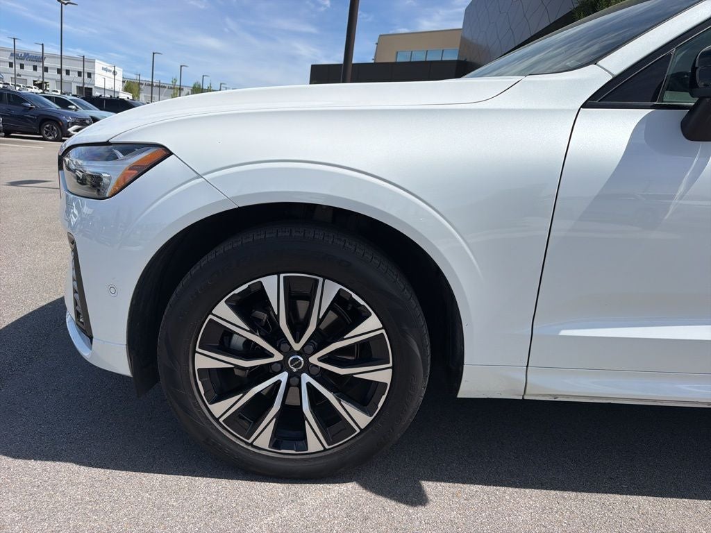 2024 Volvo XC60 B5 Plus Dark Theme