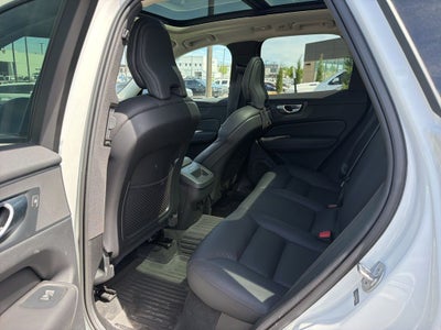 2024 Volvo XC60 B5 Plus Dark Theme